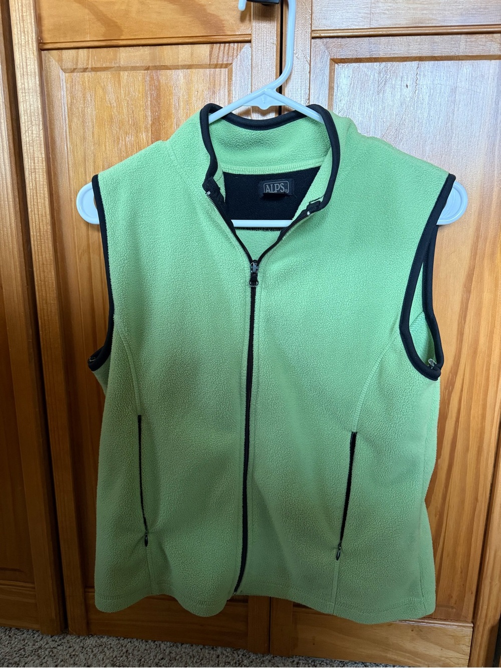 Women’s Fleece Vest
